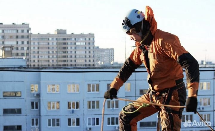 Промышленный альпинист, установка сплит систем