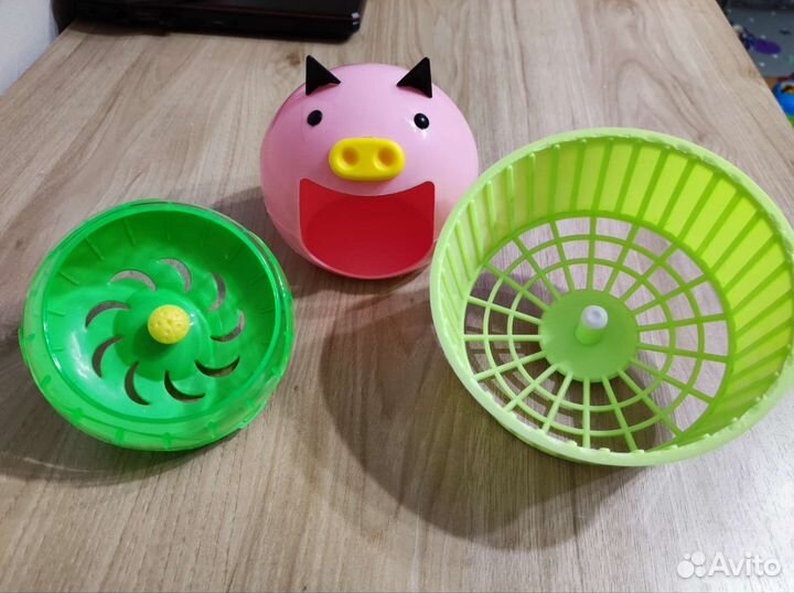 Колесо и домик для грызунов