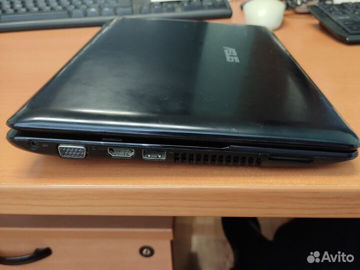 Нетбук asus EEE PC 1215N