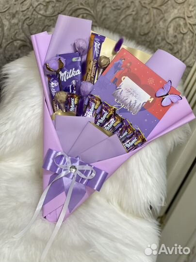 Сладкий букет из конфет