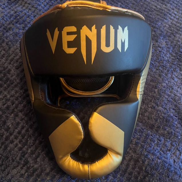 Шлем для единоборств Venum