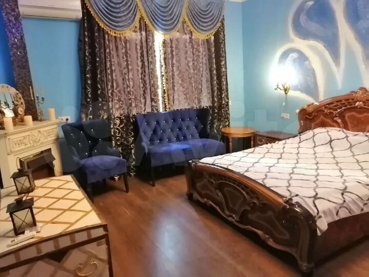 2-к. квартира, 65 м², 1/4 эт.