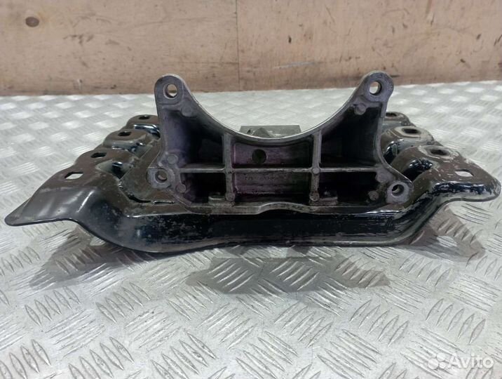 Кронштейн кпп Mercedes-Benz S W221 2212400002