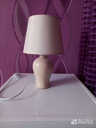 Лампа настольная