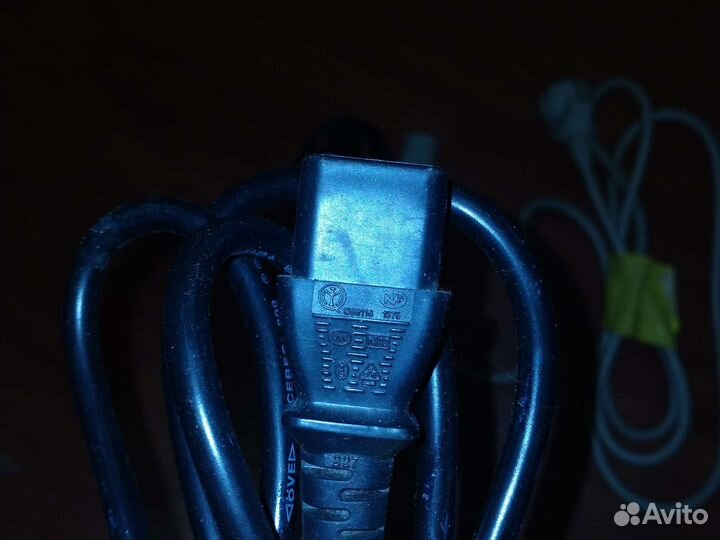 Сетевой кабель для компьютера