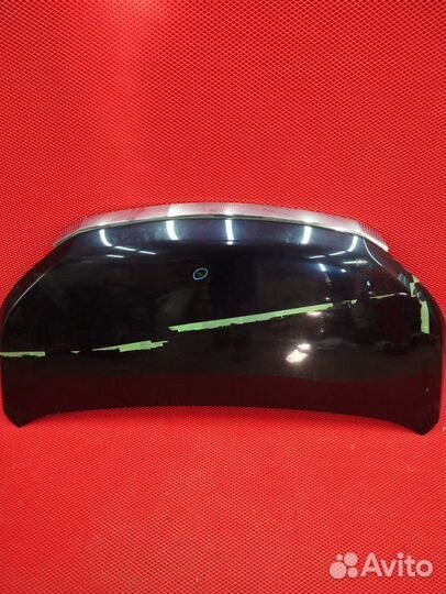 Капот Toyota Noah ZWR80G 2ZR-FXE 2015