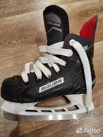 Хоккейные коньки bauer детские