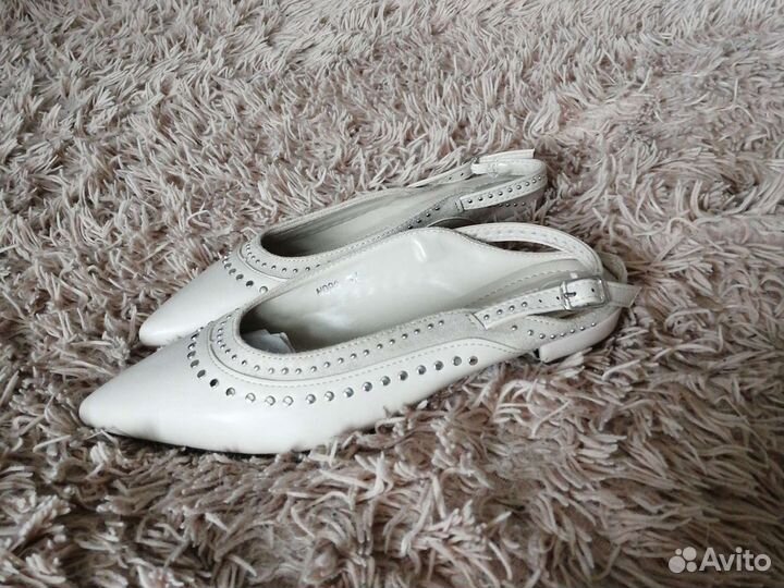 Туфли женские 37 размер новые бежевые