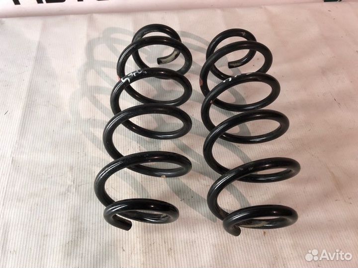 Пружина задняя Suzuki Sx4 седан M16A 2008