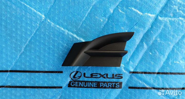 Заглушка крюка Lexus Rx 4 правая NEW 2015-2019