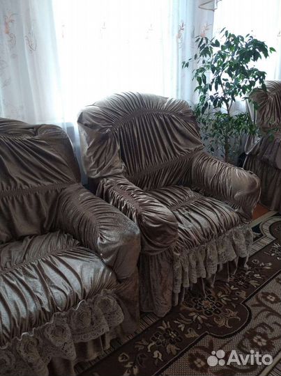 Чехлы на диван и два кресла