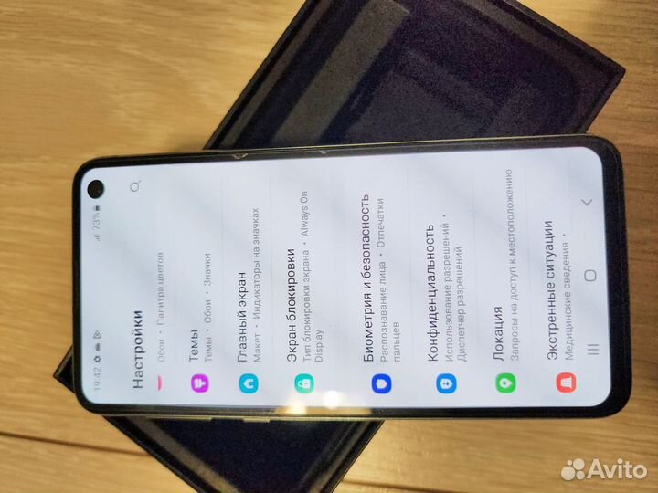 Samsung Galaxy S10e, 6/128 ГБ
