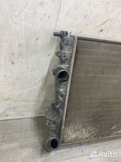 Радиатор основной Renault Logan