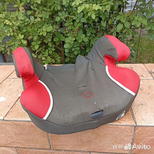 Автокресло бустер от 15 кг до 36