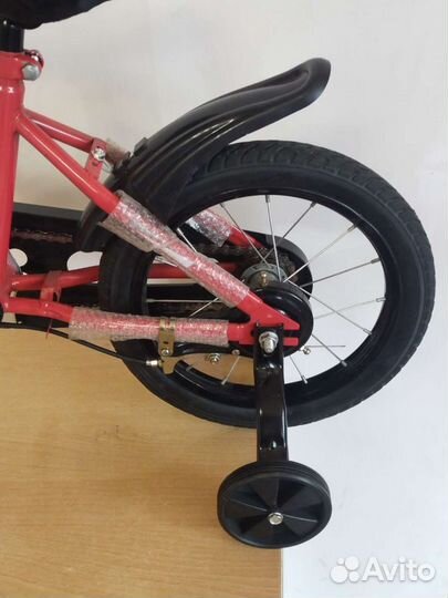 Четырех колесный велосипед