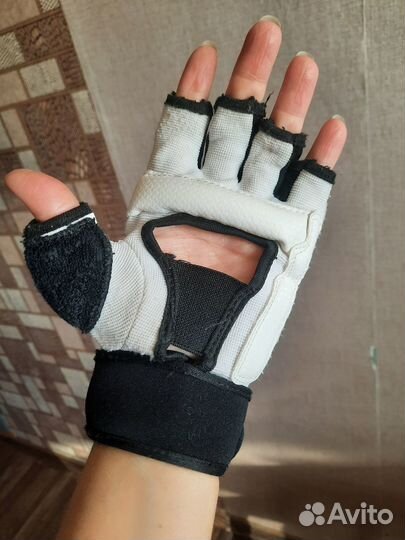 Перчатки для каратэ детские