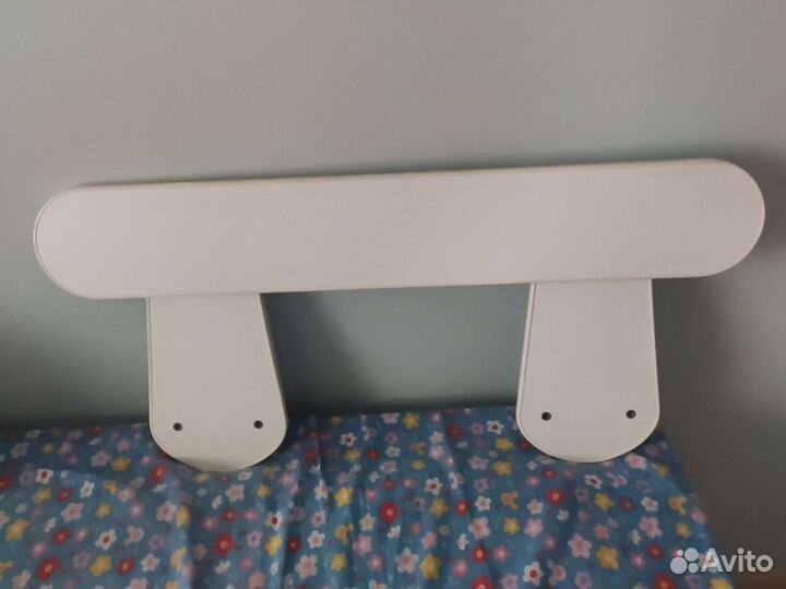 Защитный бортик для кровати Икея