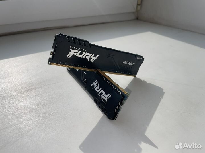 Оперативная память ddr4 16gb (8gbx2) kingston Fury