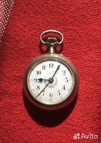 Старинные карманные часы с музыкой