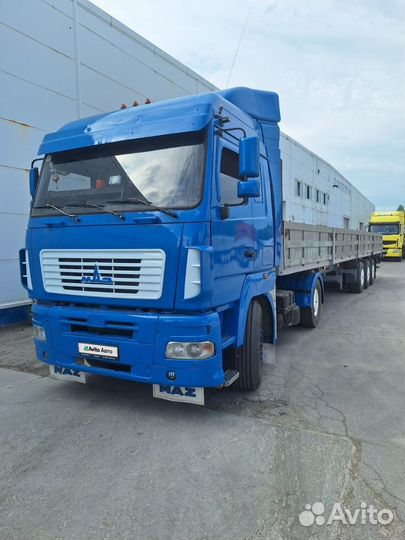 МАЗ 5440А9-1320-031 с полуприцепом, 2011