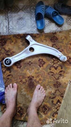 Рычаг левый для нундай а40 нижний