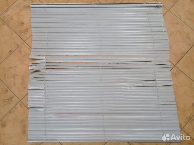Жалюзи горизонтальные 4 штуки