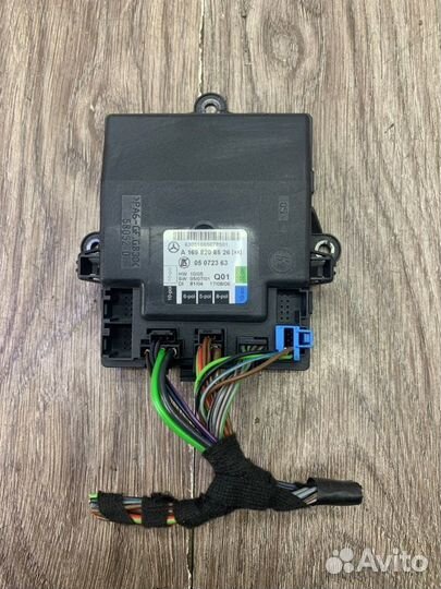 Блок управления дверьми задний левый Mercedes