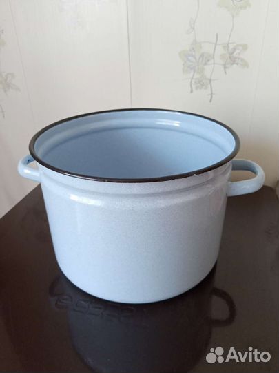 Кастрюля эмалированная