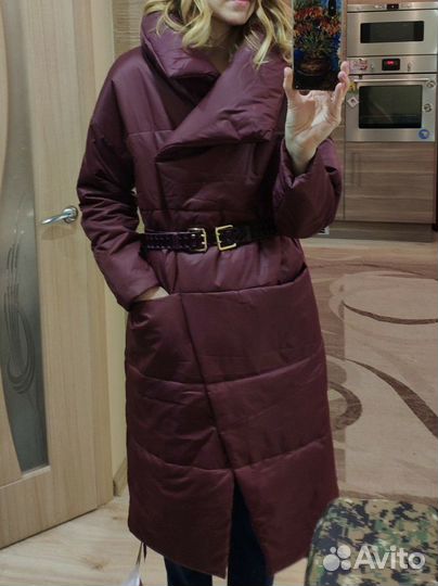 Демисезонное женское пальто бордо 46