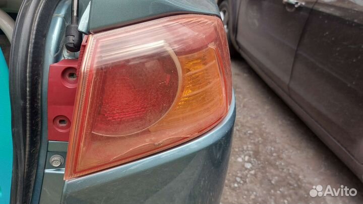 Задний фонарь lancer 10