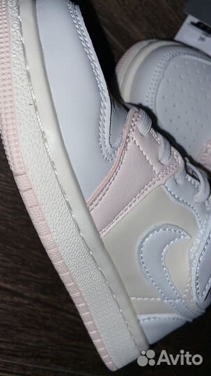 Кроссовки новые 28