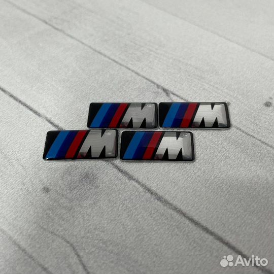 Наклейки шильдик M на диск BMW 17 мм х 9 мм