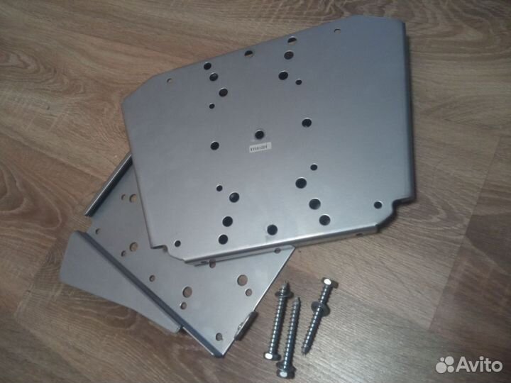 Кронштейн крепление на QM200-Fдля телевизора