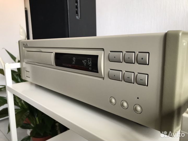 Cd проигрыватель Philips LHH300