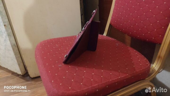 Продам чехол на планшет BQ