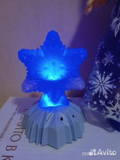 Кукла Эльза со светильником