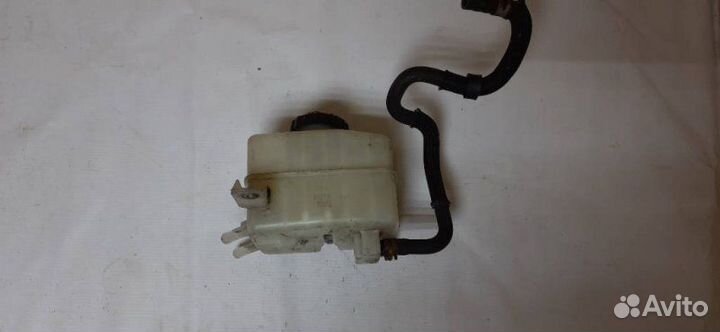 Бачок для тормозной жидкости Lexus Rx350 AGL10