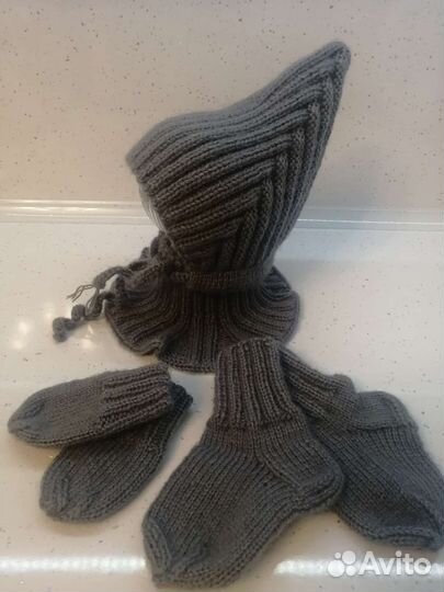 Шапочка Гномик 42-46 р-р, носочки и варежки