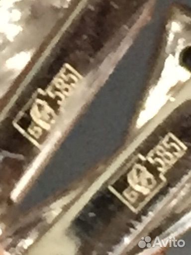 Серьги из белого золота с бриллиантами и сапфирами