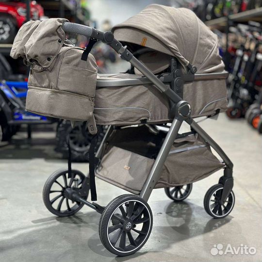Новая коляска трансформер luxmom v8 бежевая