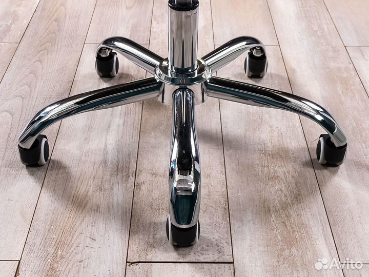 Кресло компьютерное для менеджера