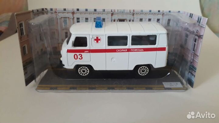 Модели автомобилей в 1:60 масштабе