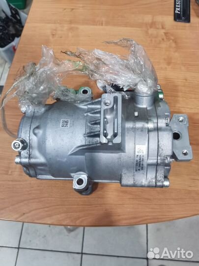 Компрессор кондиционера Нисан