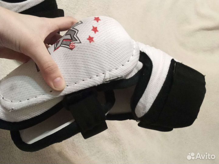 Налокотники хоккейные детские