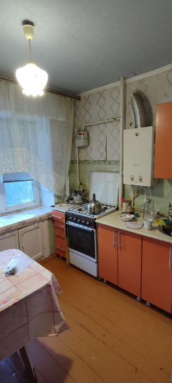 3-к. квартира, 58 м², 2/5 эт.