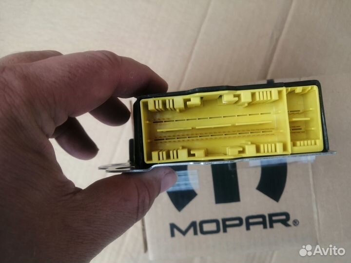 Новый блок управления SRS Jeep Grand Cherokee WK2