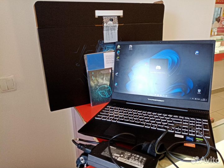 Игровой ноутбук ThundeRobot 911 Air D