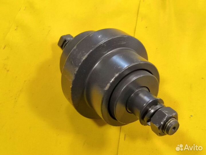 Опорный каток bobcat 341 / 442 / 337 / 435 M24