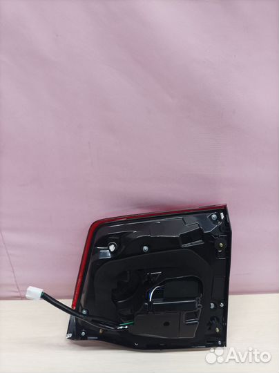 Фонарь левый внутренний Land Cruiser 200 2007