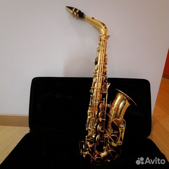 Альт-саксофон Yamaha YAS-280 (из Швейцарии)